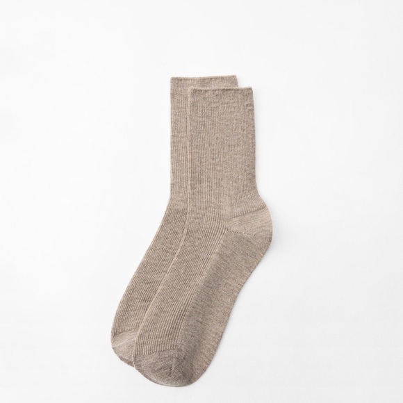Zara Accessories - 🎁🎁giveaway🎁🎁-Zara women’s shimmery socks